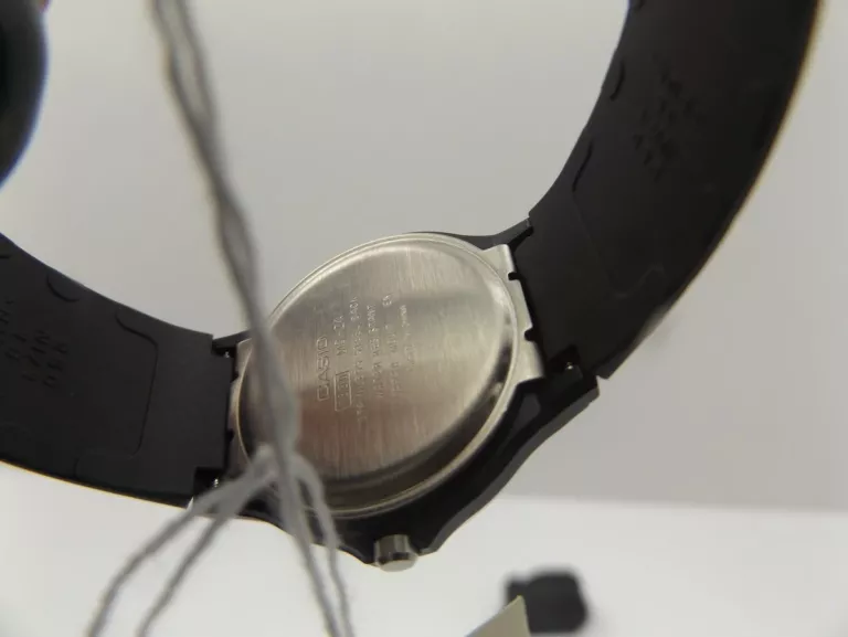 ZEGAREK CASIO MQ-24 7B2 KLASYCZNY NA PREZENT IGŁA