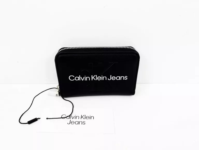MAŁY PORTFEL DAMSKI CALVIN KLEIN ACCORDION ZIP K60K607229