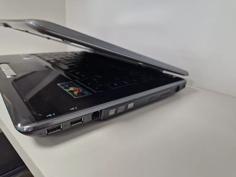 LAPTOP TOSHIBA A300-1EG 4/250 HDD INTEL CORE 2 DUO T5750