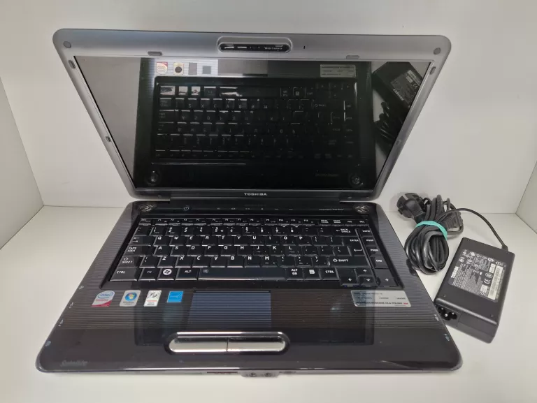 LAPTOP TOSHIBA A300-1EG 4/250 HDD INTEL CORE 2 DUO T5750