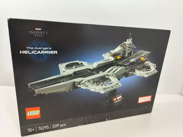 LEGO 76295 THE AVENGERS HELICARRIER