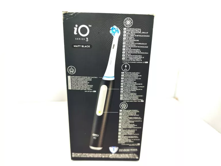 SZCZOTECZKA ORAL B IO SERIES 3