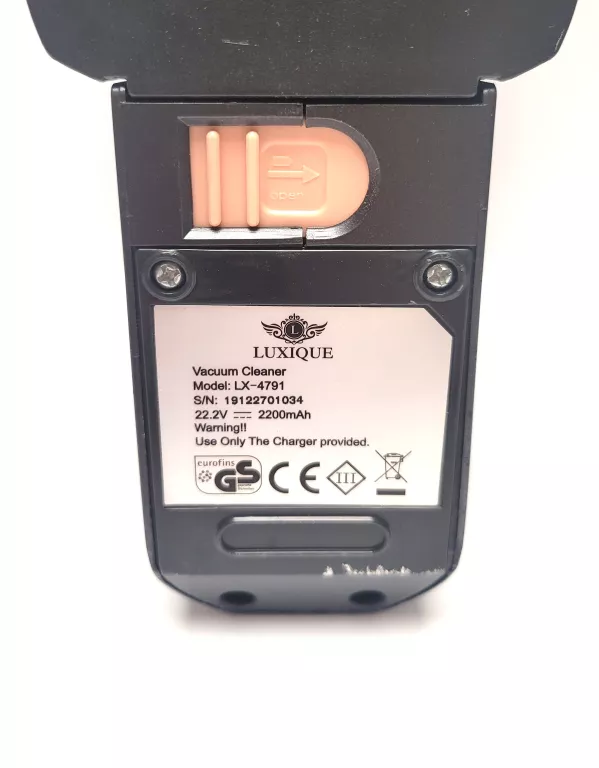 ODKURZACZ AKU. LUXIQUE LX-4791 / 2200MAH