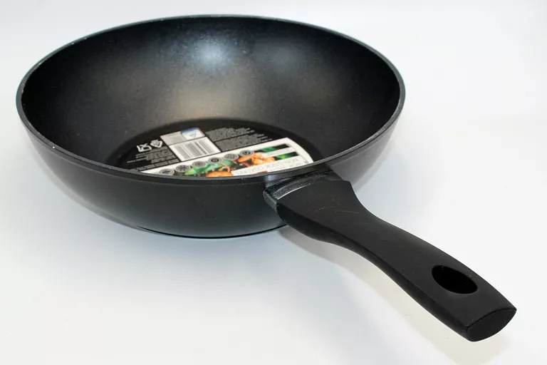 SMUKEE PATELNIA WOK Z POWŁOKĄ NIEPRZYWIERAJĄCĄ 28 X 8 CM CZARNA