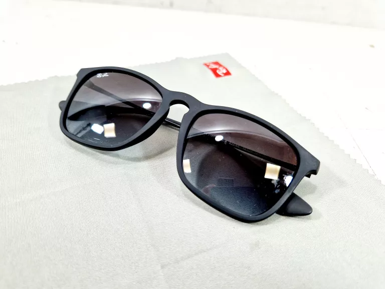 RAY-BAN OKULARY PRZECIWSŁONECZNE NERDY - UNISEKS - RB 4187 622/8G 54-18