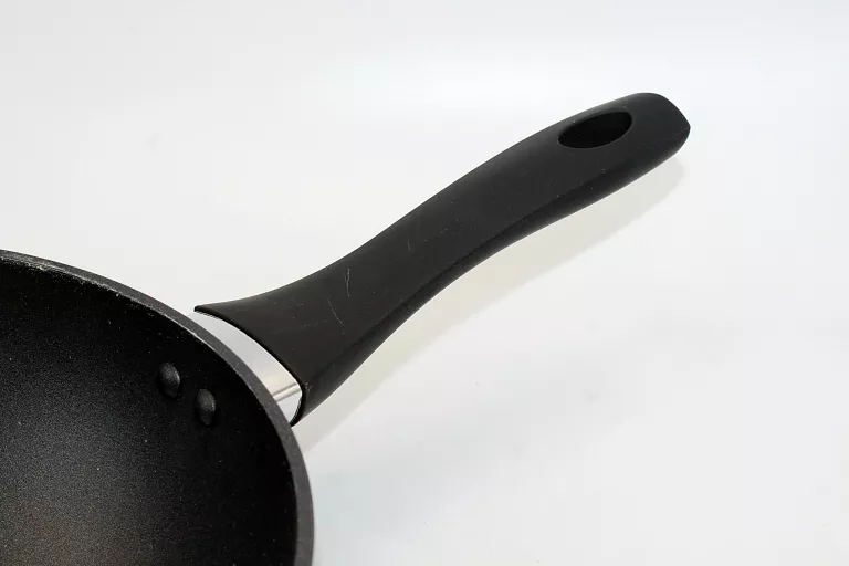 SMUKEE PATELNIA WOK Z POWŁOKĄ NIEPRZYWIERAJĄCĄ 28 X 8 CM CZARNA