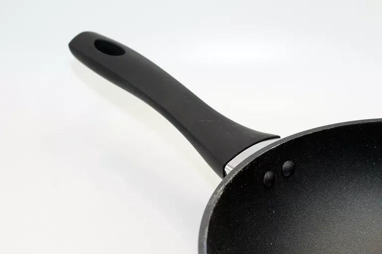 SMUKEE PATELNIA WOK Z POWŁOKĄ NIEPRZYWIERAJĄCĄ 28 X 8 CM CZARNA
