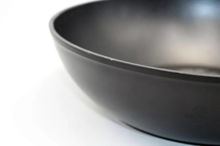 SMUKEE PATELNIA WOK Z POWŁOKĄ NIEPRZYWIERAJĄCĄ 28 X 8 CM CZARNA