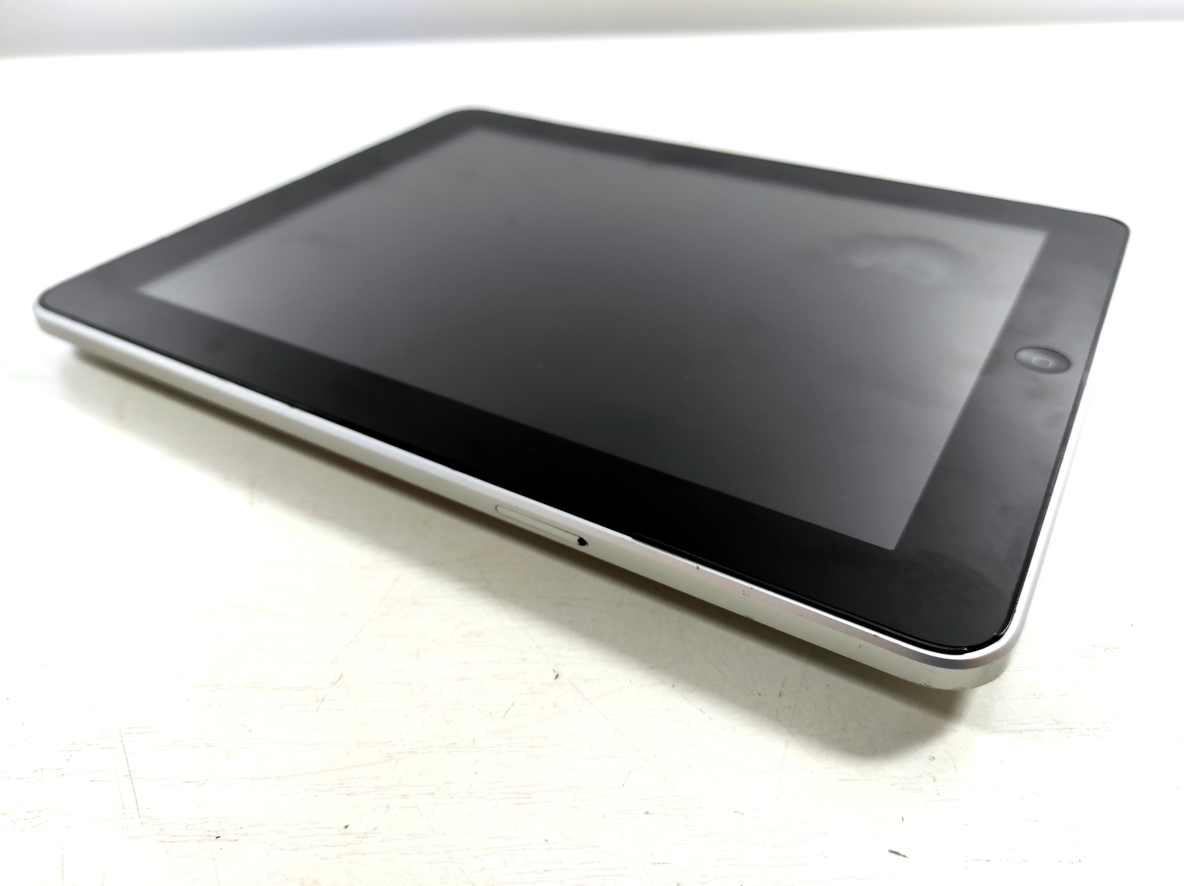 tablet-apple-ipad-a1337-mc497b-64gb-kab-kod-producenta-md368ca
