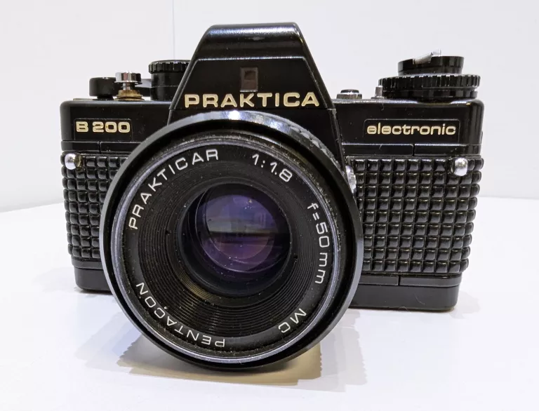 APARAT KLISZOWY PRAKTICA B200 + 4 OBIEKTYWY - ZESTAW!