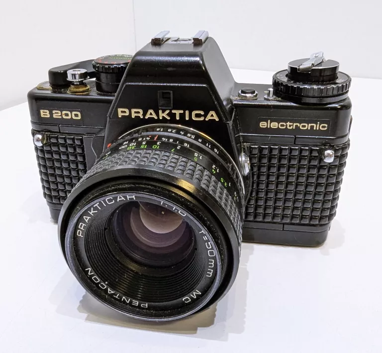APARAT KLISZOWY PRAKTICA B200 + 4 OBIEKTYWY - ZESTAW!