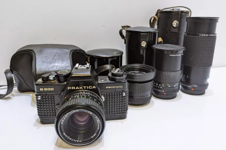 APARAT KLISZOWY PRAKTICA B200 + 4 OBIEKTYWY - ZESTAW!