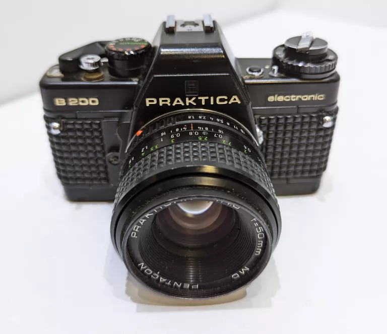 APARAT KLISZOWY PRAKTICA B200 + 4 OBIEKTYWY - ZESTAW!