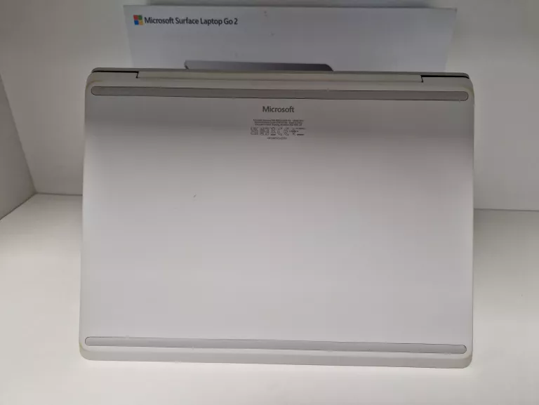 LAPTOP MICROSOFT SURFACE GO 2 8GB/256 SSD KOMPLET + FV