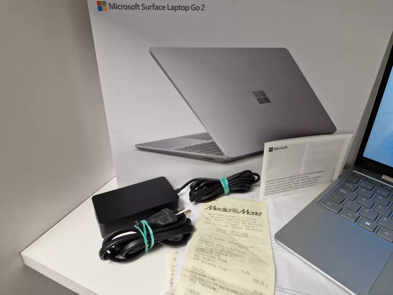 LAPTOP MICROSOFT SURFACE GO 2 8GB/256 SSD KOMPLET + FV