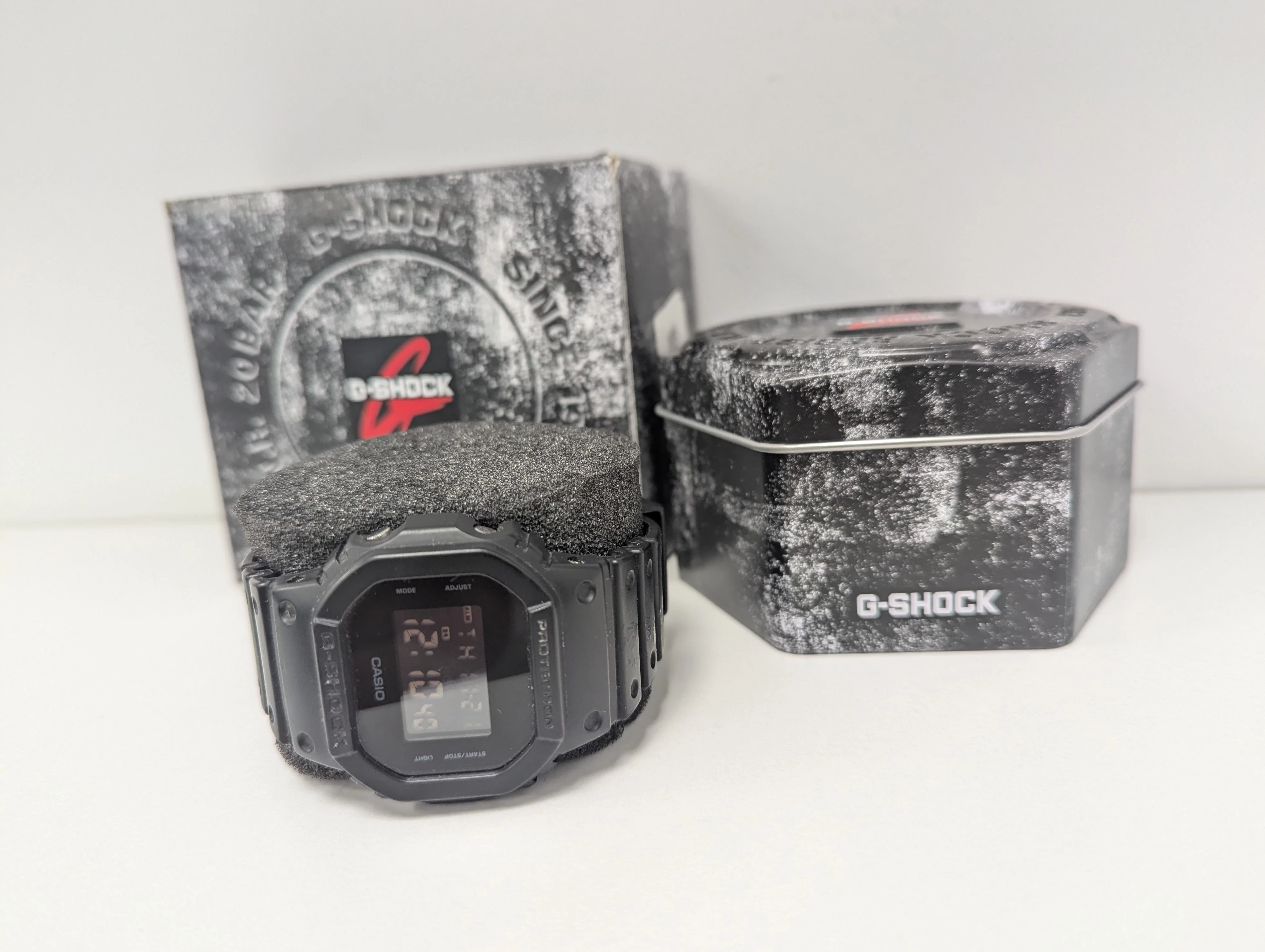 zegarek-g-shock-casio-dw-5600bb-1er-ean-gtin-4971850959786