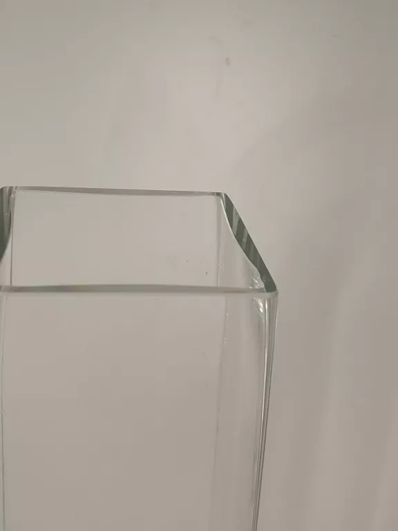 WYSOKI WAZON SZKLANY WYSOKOŚĆ 50 CM SZEROKOŚĆ 8 CM