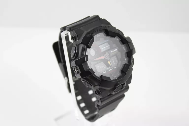 CASIO G-SHOCK 5522 GA-700