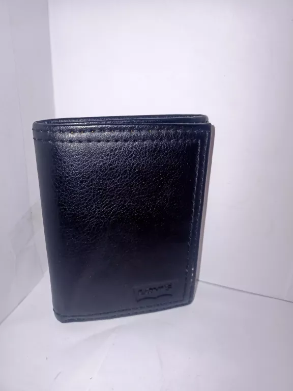 PORTFEL LEVIS CZARNY