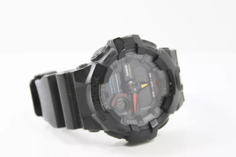 CASIO G-SHOCK 5522 GA-700