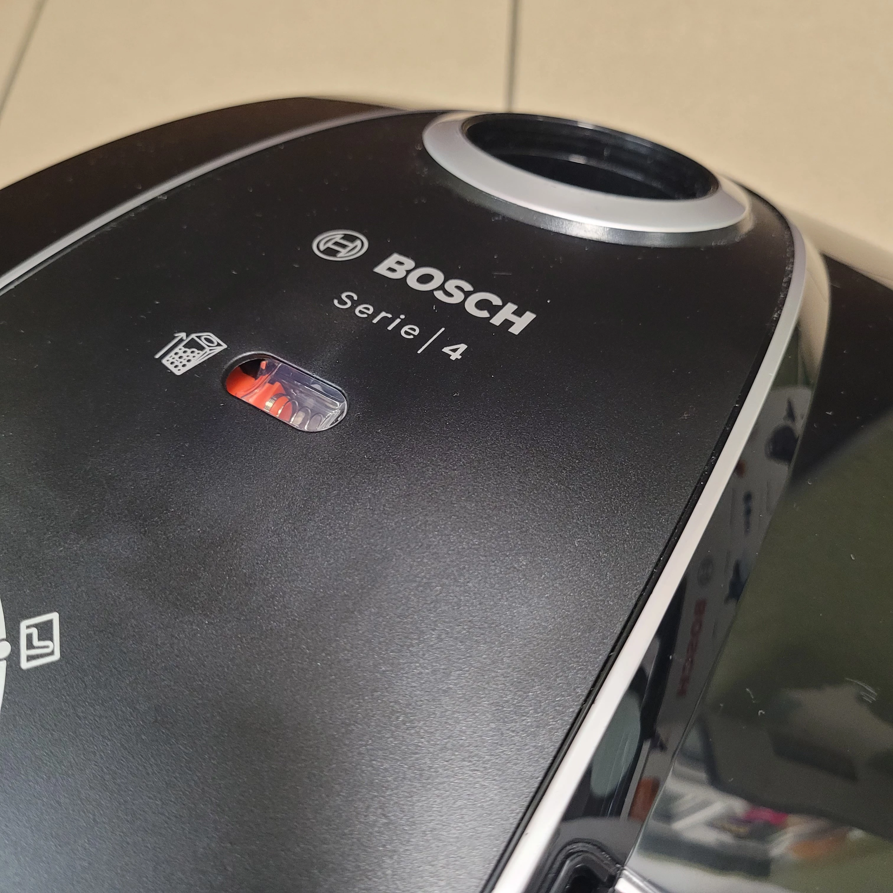 odkurzacz-bosch-serie-4-bgls48x350-komplet-super-stan-polecam-kod-producenta-ce3131