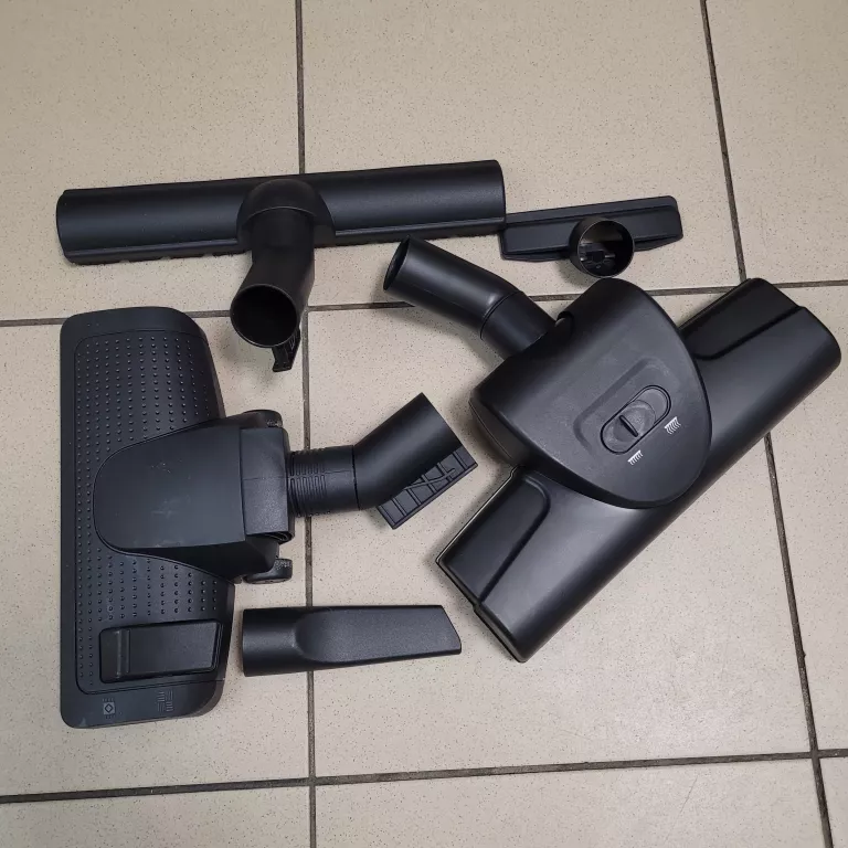 odkurzacz-bosch-serie-4-bgls48x350-komplet-super-stan-polecam-zasieg-pracy-1100