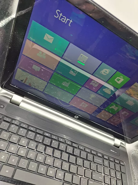 LAPTOP HP PAVILION 15-N065SW 15,6" 4GB RAM +ŁAD