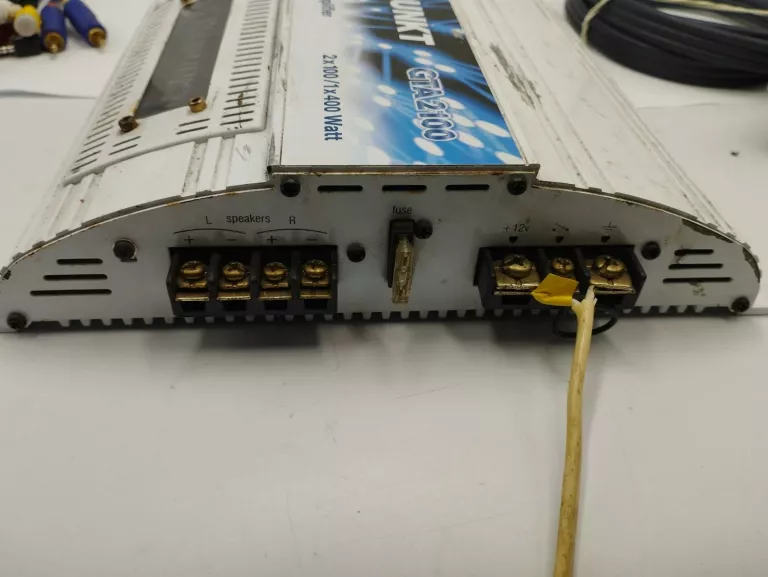 wzmacniacz-blaupunkt-gta-2100-400-watt-okablowanie-kod-producenta-2100