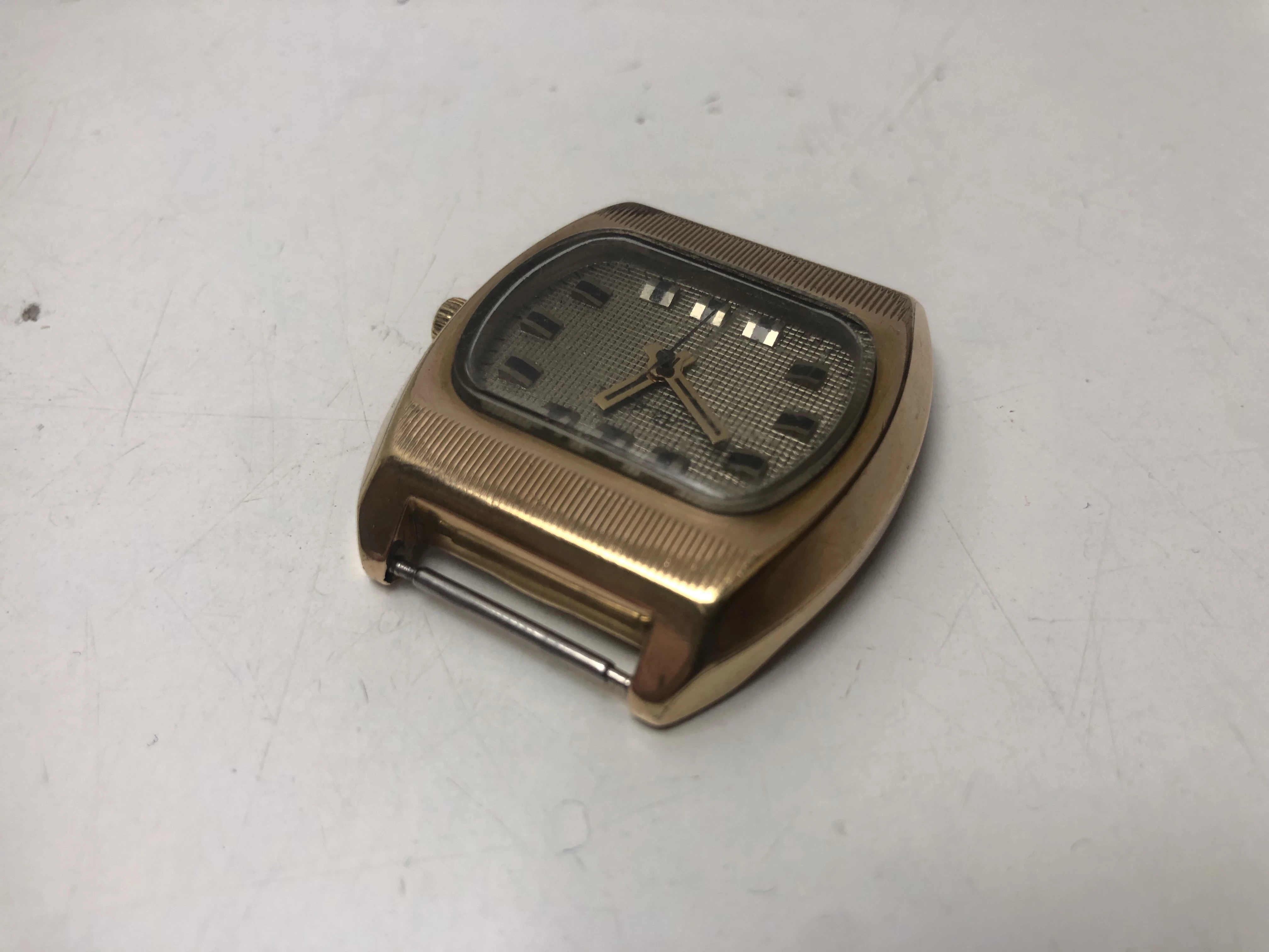 zegarek-rakieta-stary-radziecki-mechanizm-18738-2