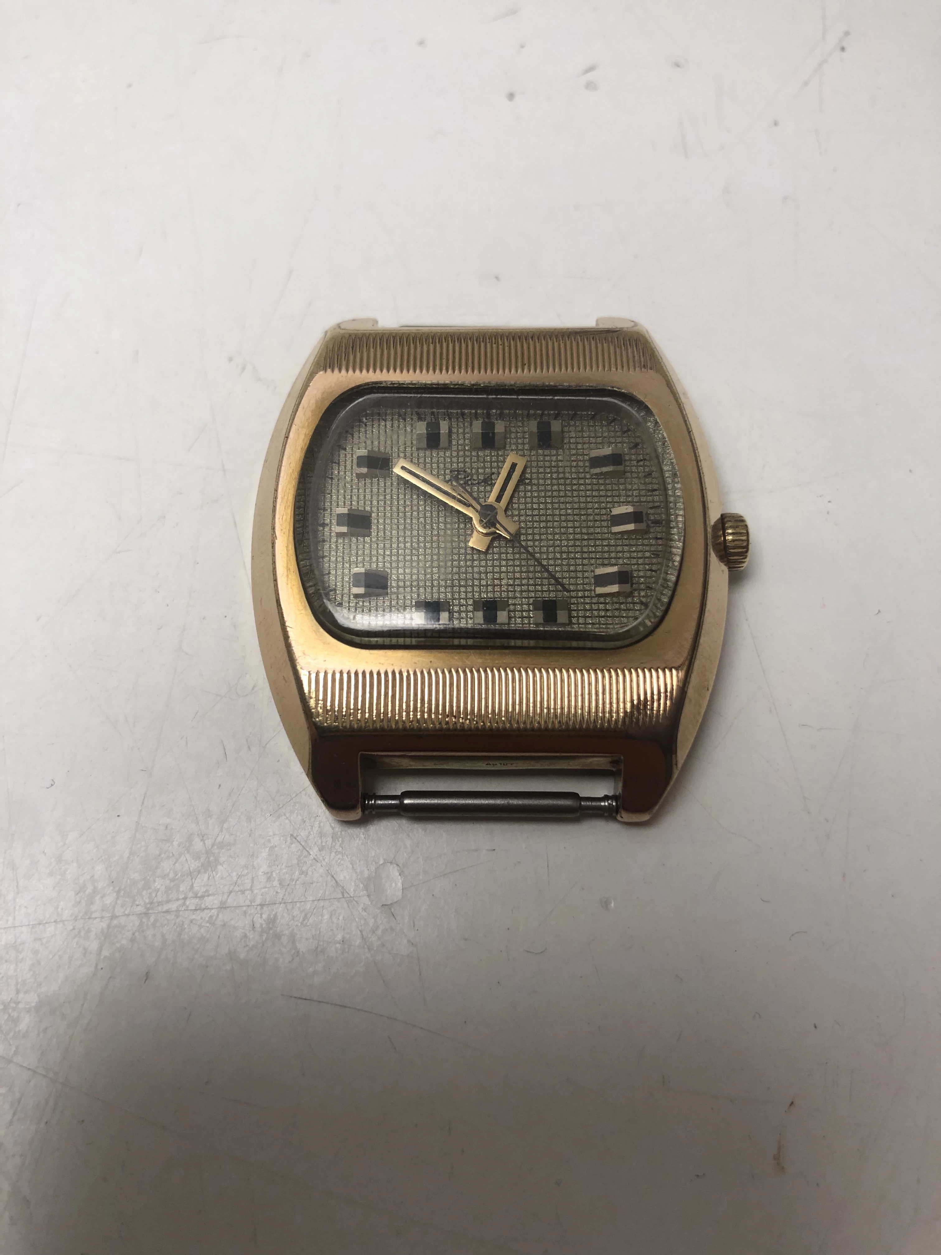 zegarek-rakieta-stary-radziecki-osiedle-teatralne-3u15-krakow