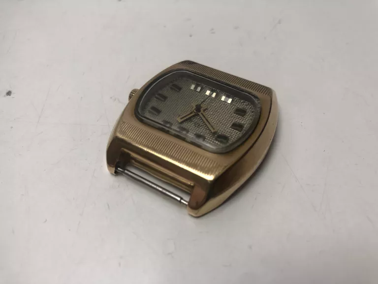 zegarek-rakieta-stary-radziecki-mechanizm-18738-2