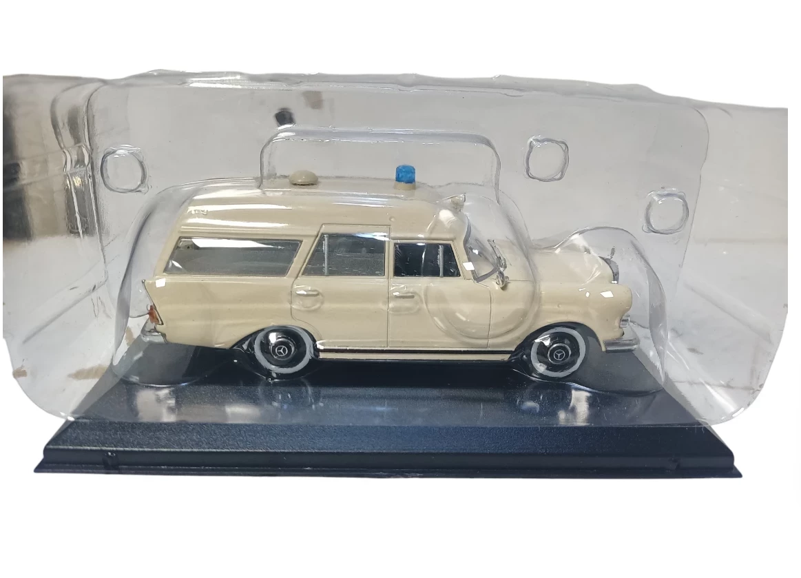 mercedes-benz-230-w110-binz-stan-11323-2