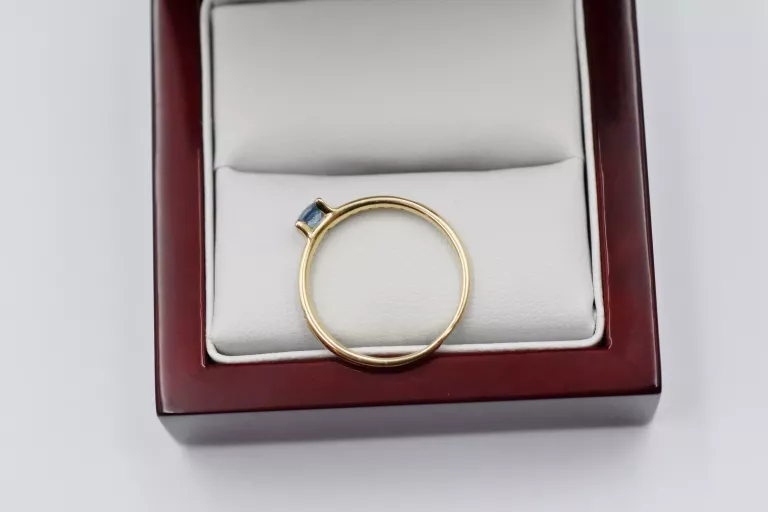 ZŁOTY PIERŚCIONEK - BŁĘKITNY KAMIEŃ - CYRKONIE - PR: 585 1.93G R: 17 14K