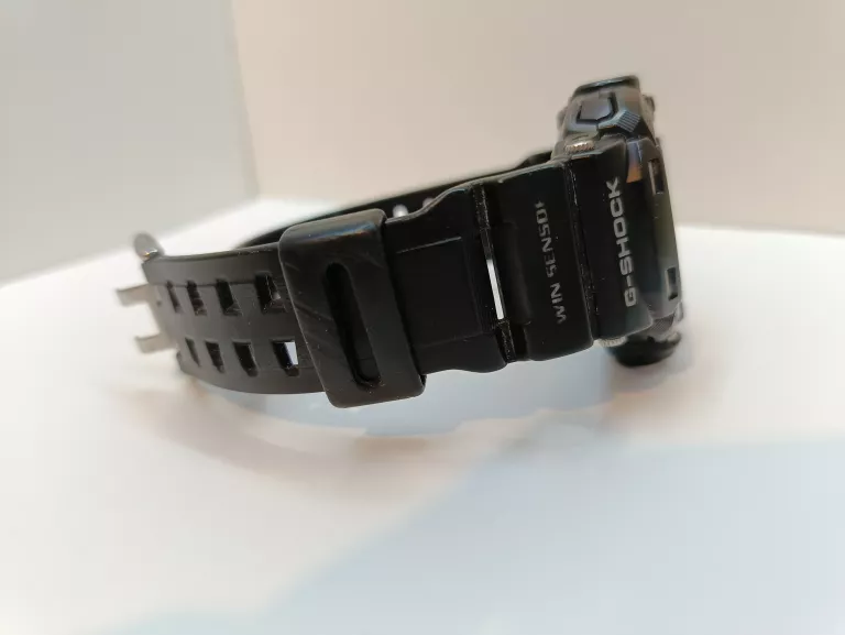 zegarek-meski-casio-g-shock-riseman-gw-9200-1er-ksztalt-koperty-129223-2