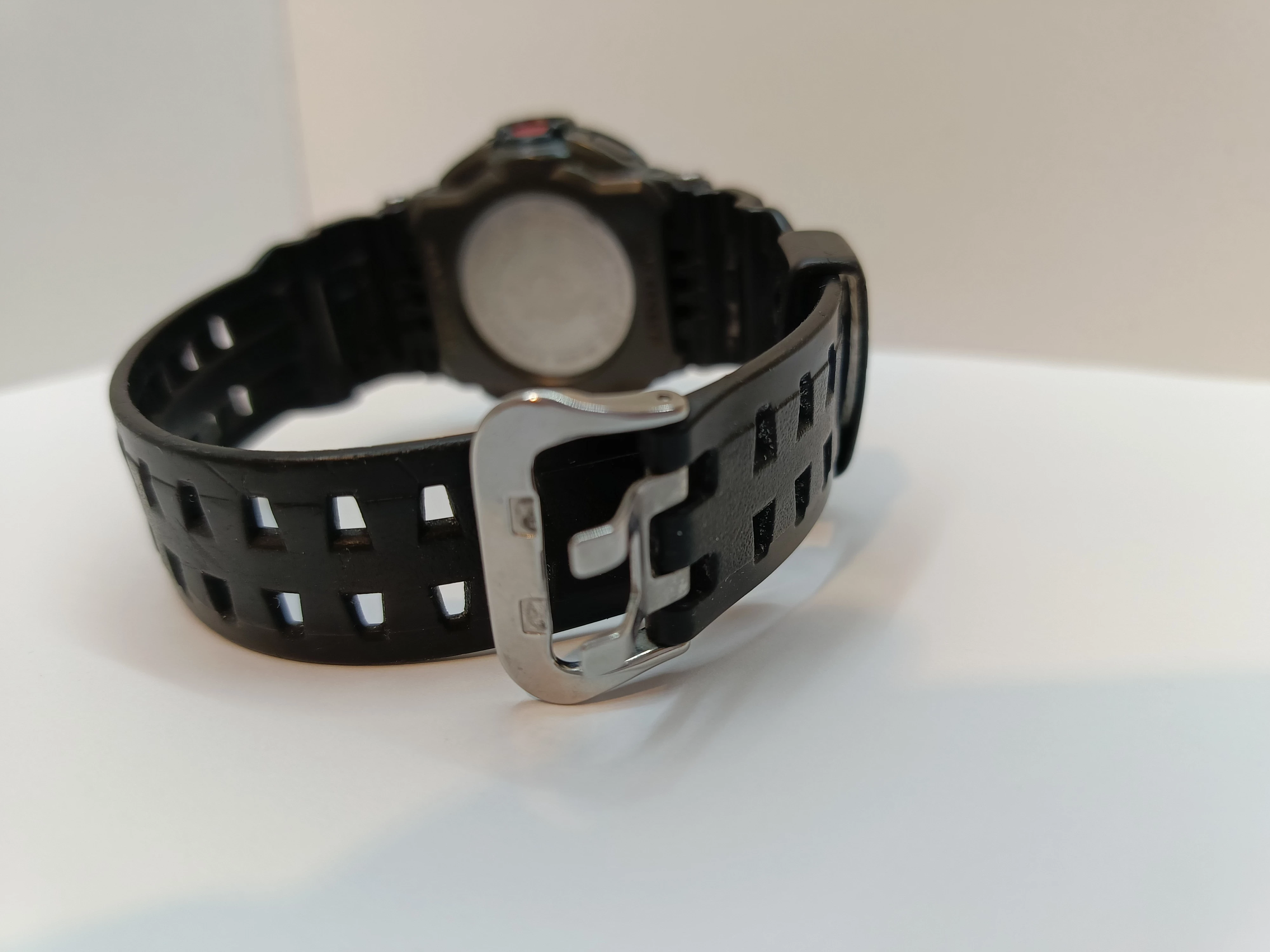 zegarek-meski-casio-g-shock-riseman-gw-9200-1er-material-paska-129219-10