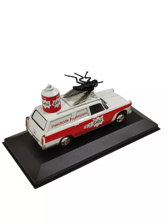 MODEL ALTAYA 1:43 PEUGEOT 404 BREAK CATCH