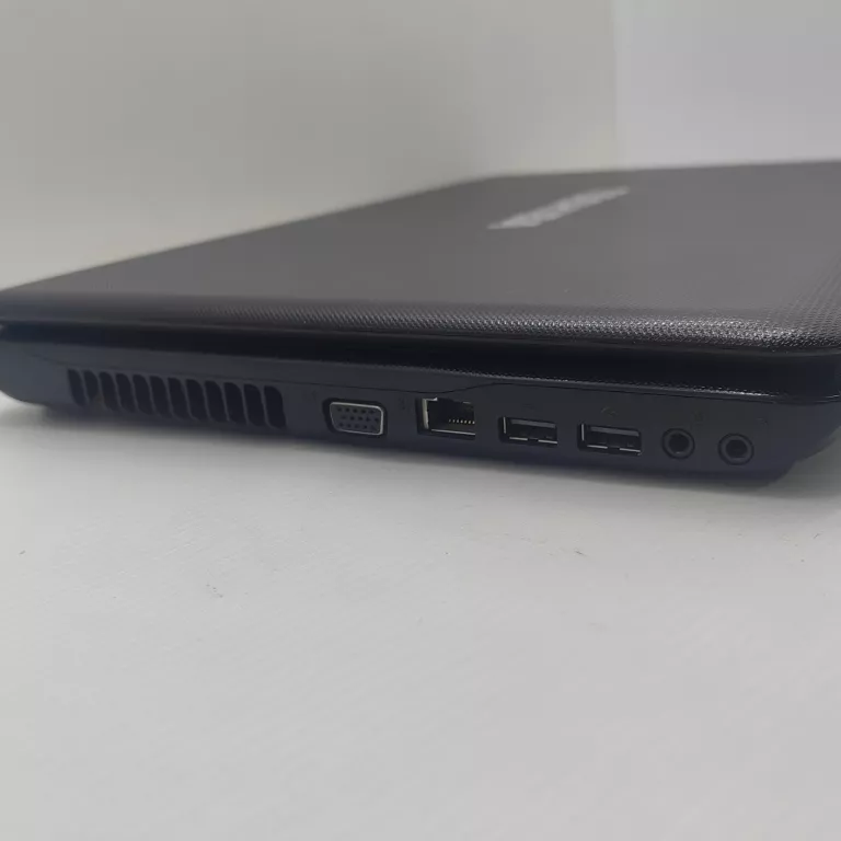 LAPTOP TOSHIBA SATELLITE C660 TORBA