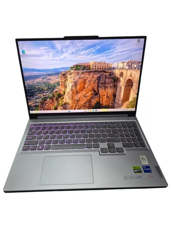 LAPTOP LENOVO LEGION SLIM 5 16IRH8 16GB / 1TB SSD / I7-13700H / RTX 4070
