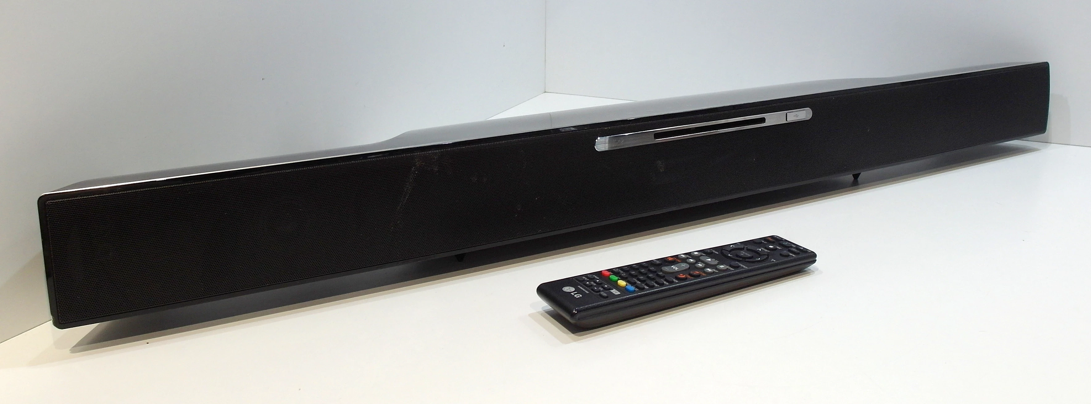 lg-hlb54s-dp-odtwarzacz-3d-blu-ray-sound-bar-mlodziencza-1-warszawa