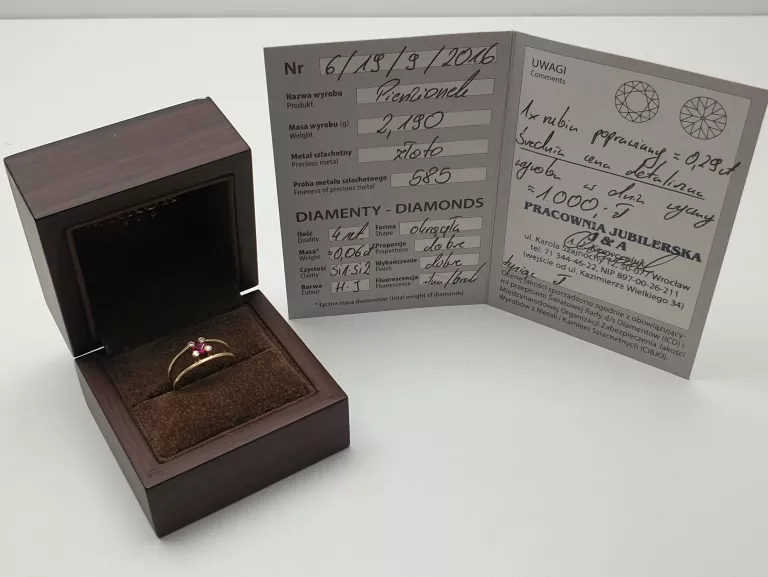 ZŁOTY PIERŚCIONEK DIAMENTAMI 2,19G 585 0,06CT
