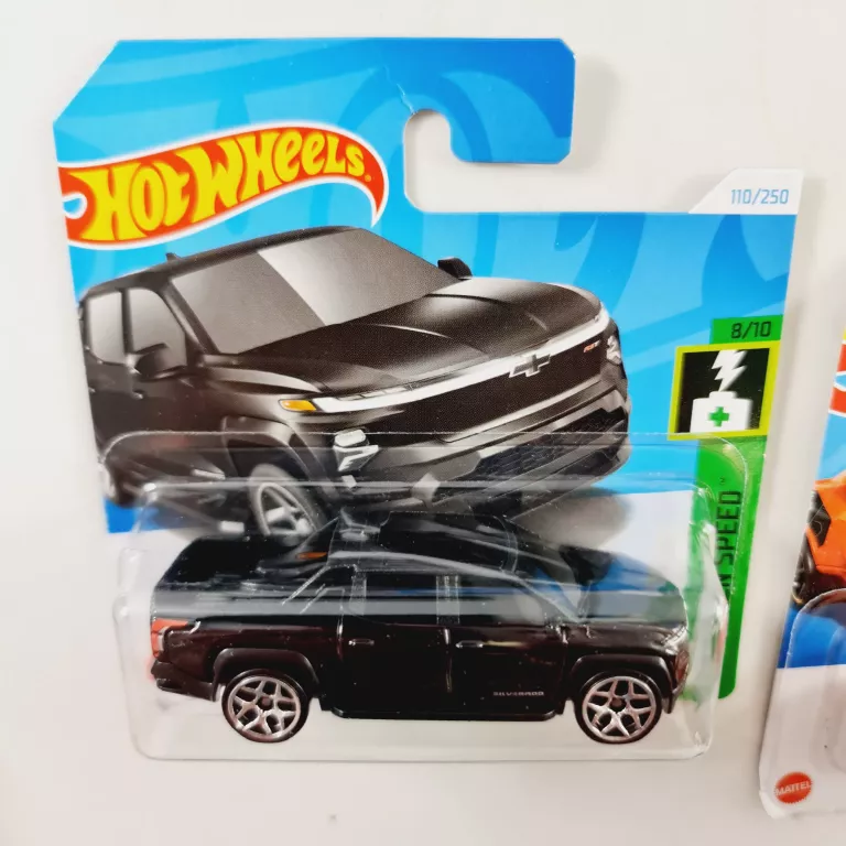 SAMOCHÓD HOT WHEELS RÓZNE