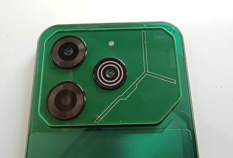 SMARTFON POVA 6 OPIS!