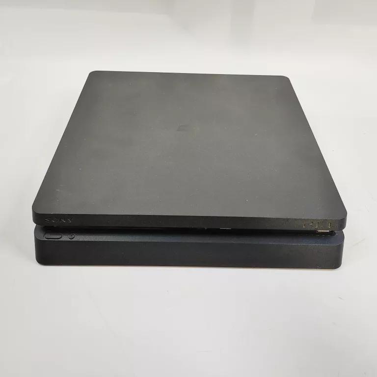 KONSOLA PS4 CUH 2216B 1TB + 2 PADY