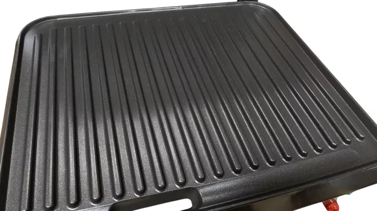 GRILL ELEKTRYCZNY BEZTŁUSZCZOWY CLATRONIC KG 3487