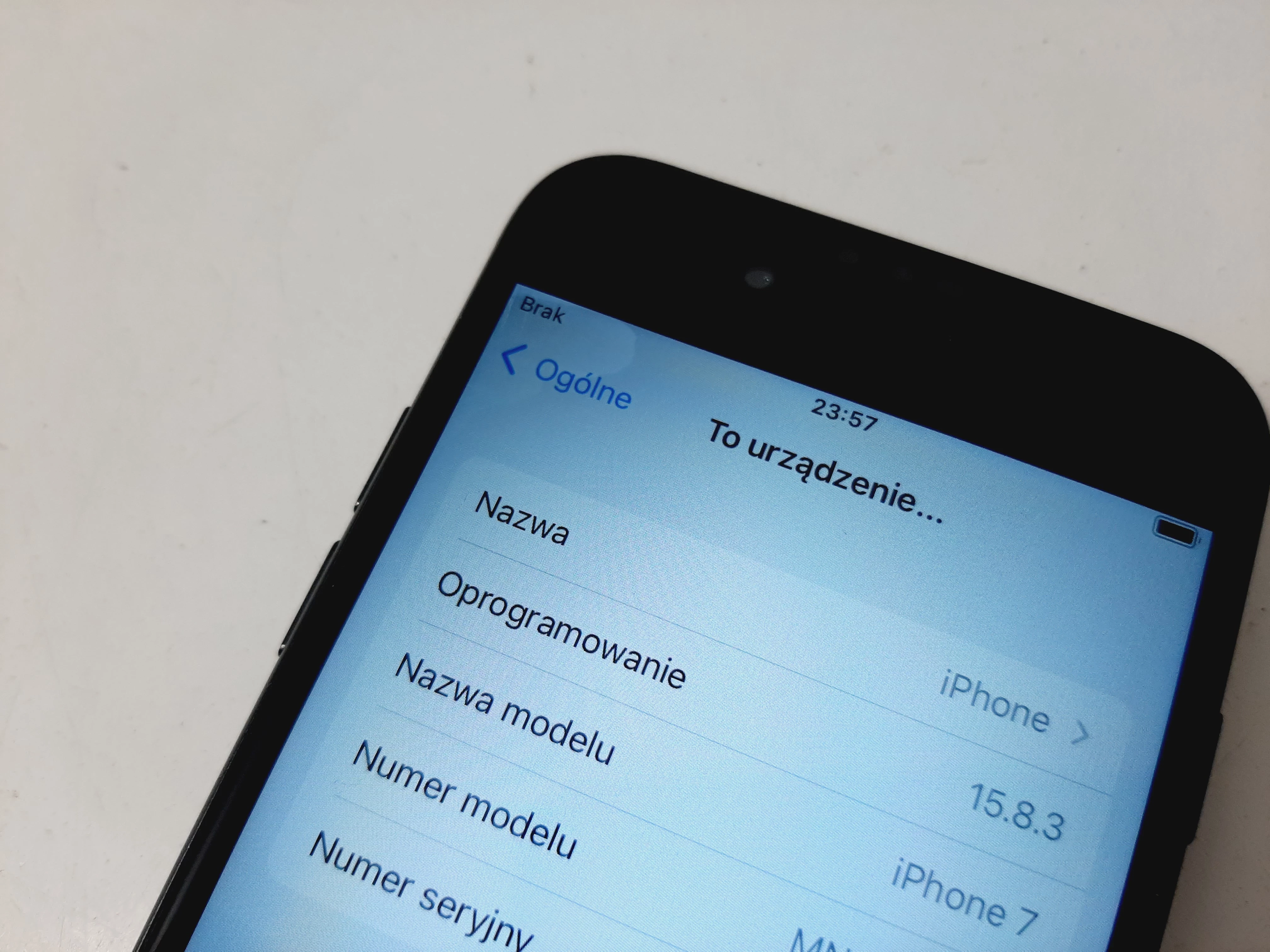 telefon-iphone-7-32-gb-przekatna-ekranu-470