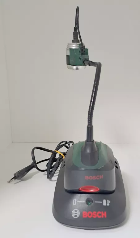 LAMPKA BOSCH PML LI + ŁADOWARKA
