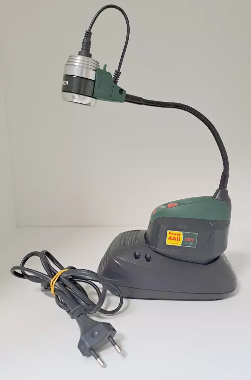 LAMPKA BOSCH PML LI + ŁADOWARKA