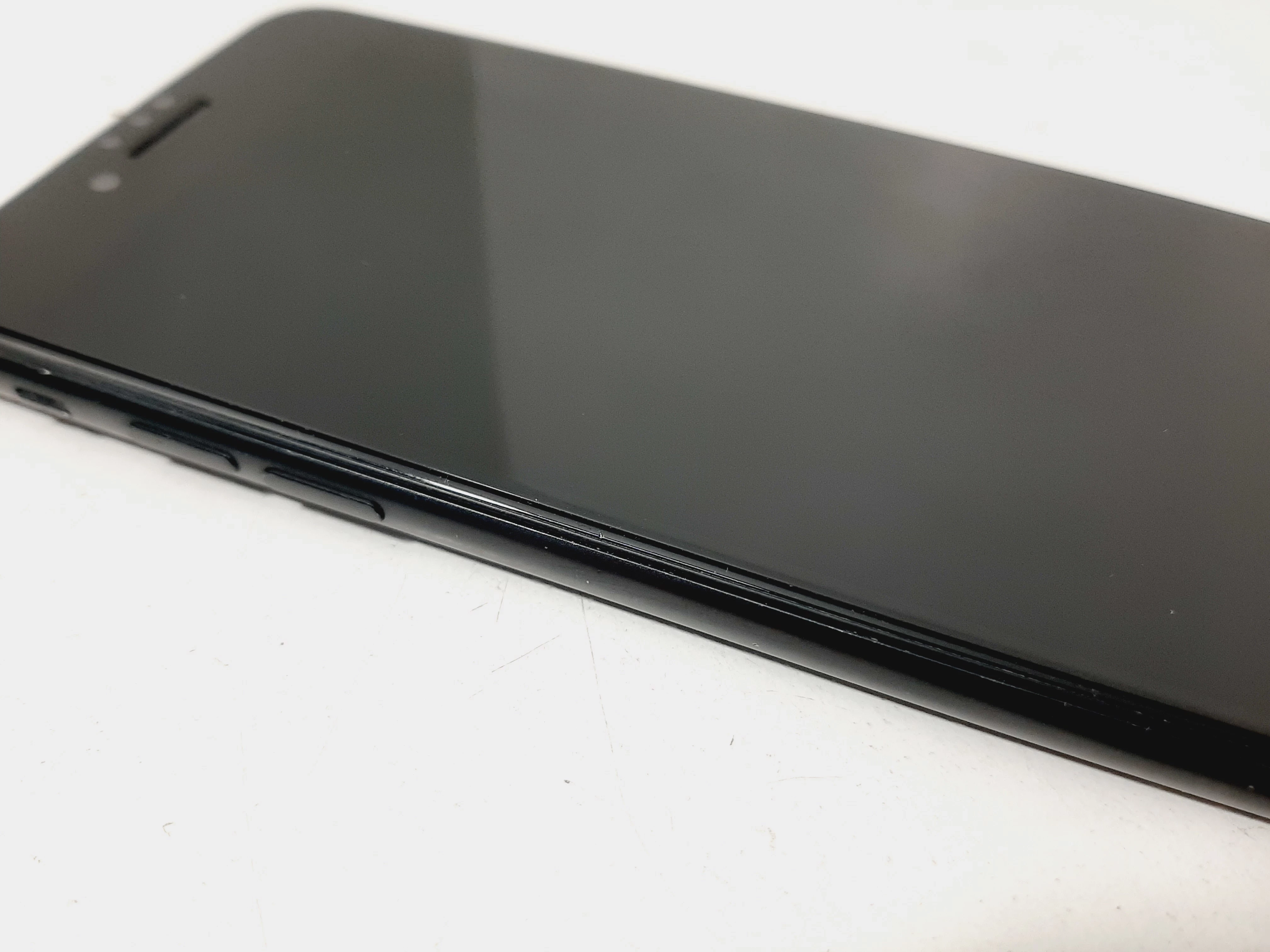 telefon-iphone-7-32-gb-stan-11323-2