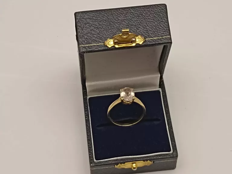 ELEGANCKI PIERŚCIONEK R.16 2,41