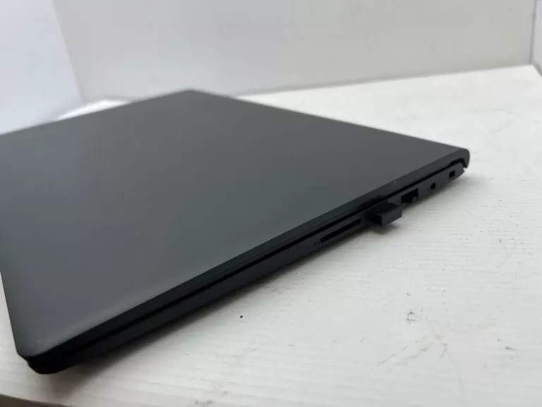 LAPTOP  DELL VOSTRO 15-3568 15,6